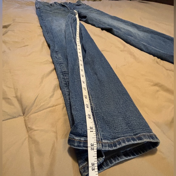 American Eagle Curvy Baggy Jeans - Picture 3 of 5